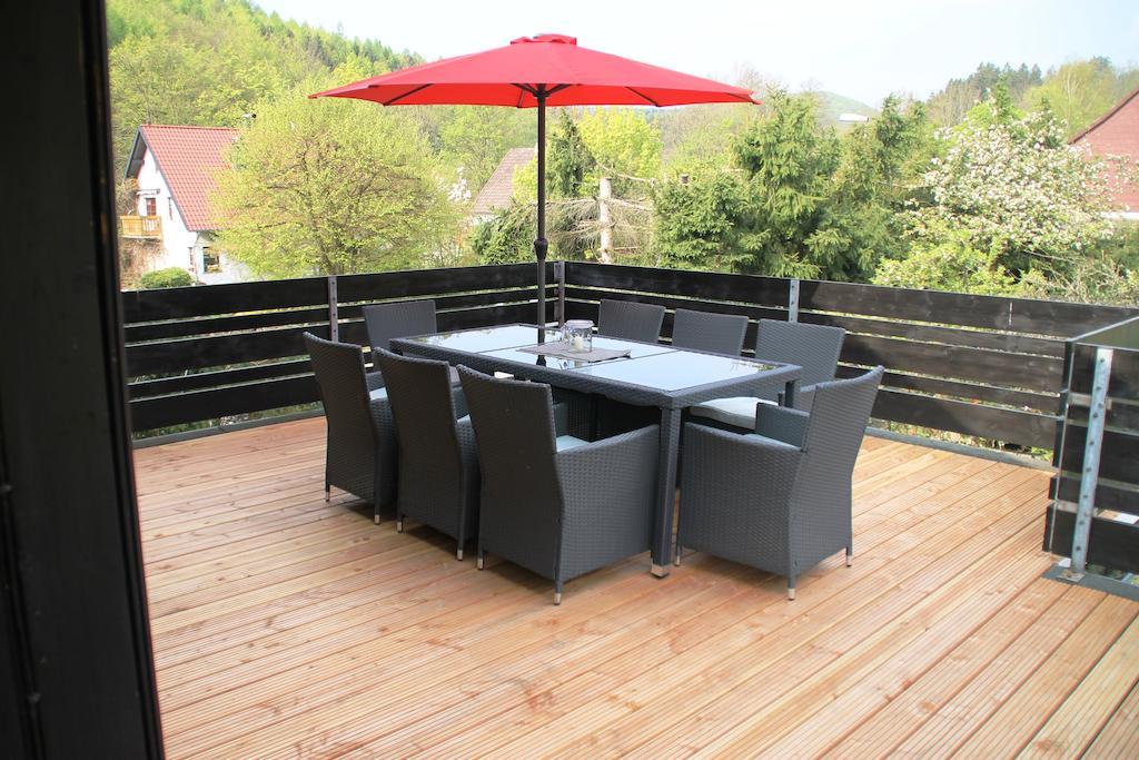 Apartmenthaus Joern Wieda Rum bild